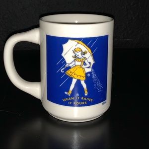 VTG Morton Salt Girl Mug "When It Rains It Pours"